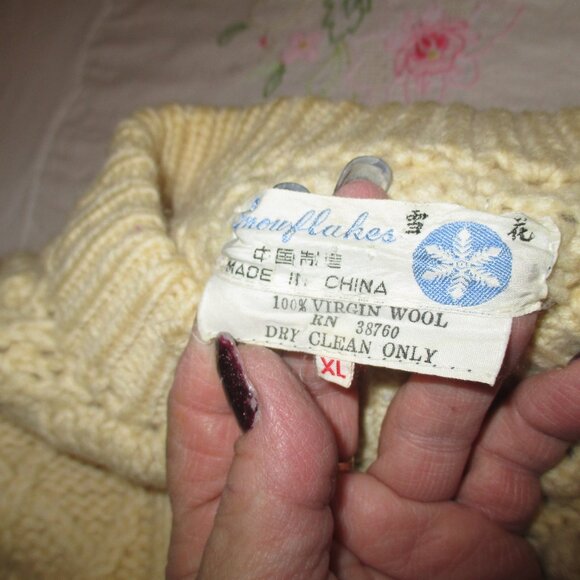 Sweater "Snowflakes” Scoop Neck Pull Over Sweater XL Cream - Picture 8 of 12